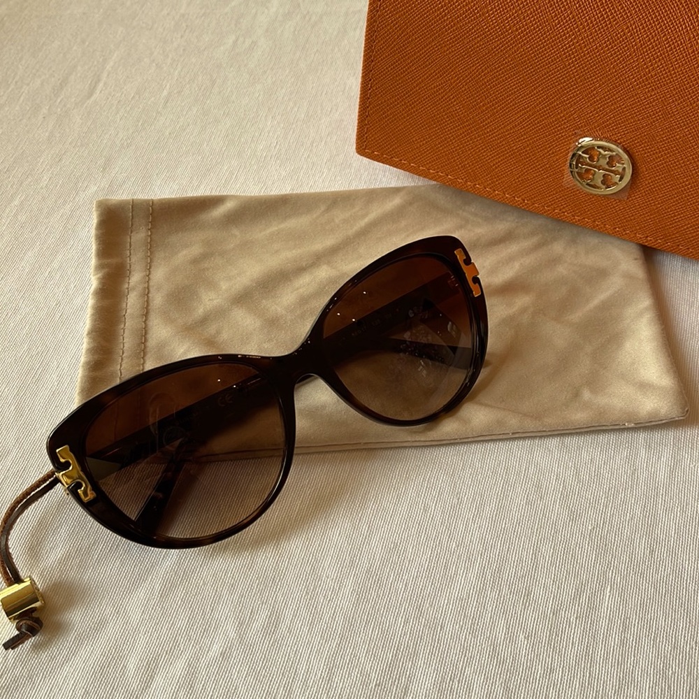 Like New Tory Burch Sunglasses
